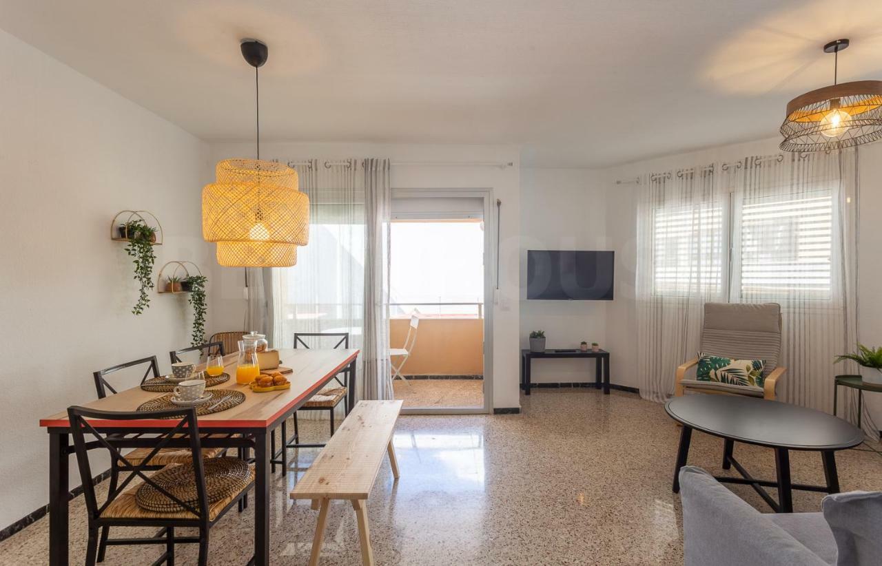Cozy Apartment In Salinetas Beach. Ngoại thất bức ảnh